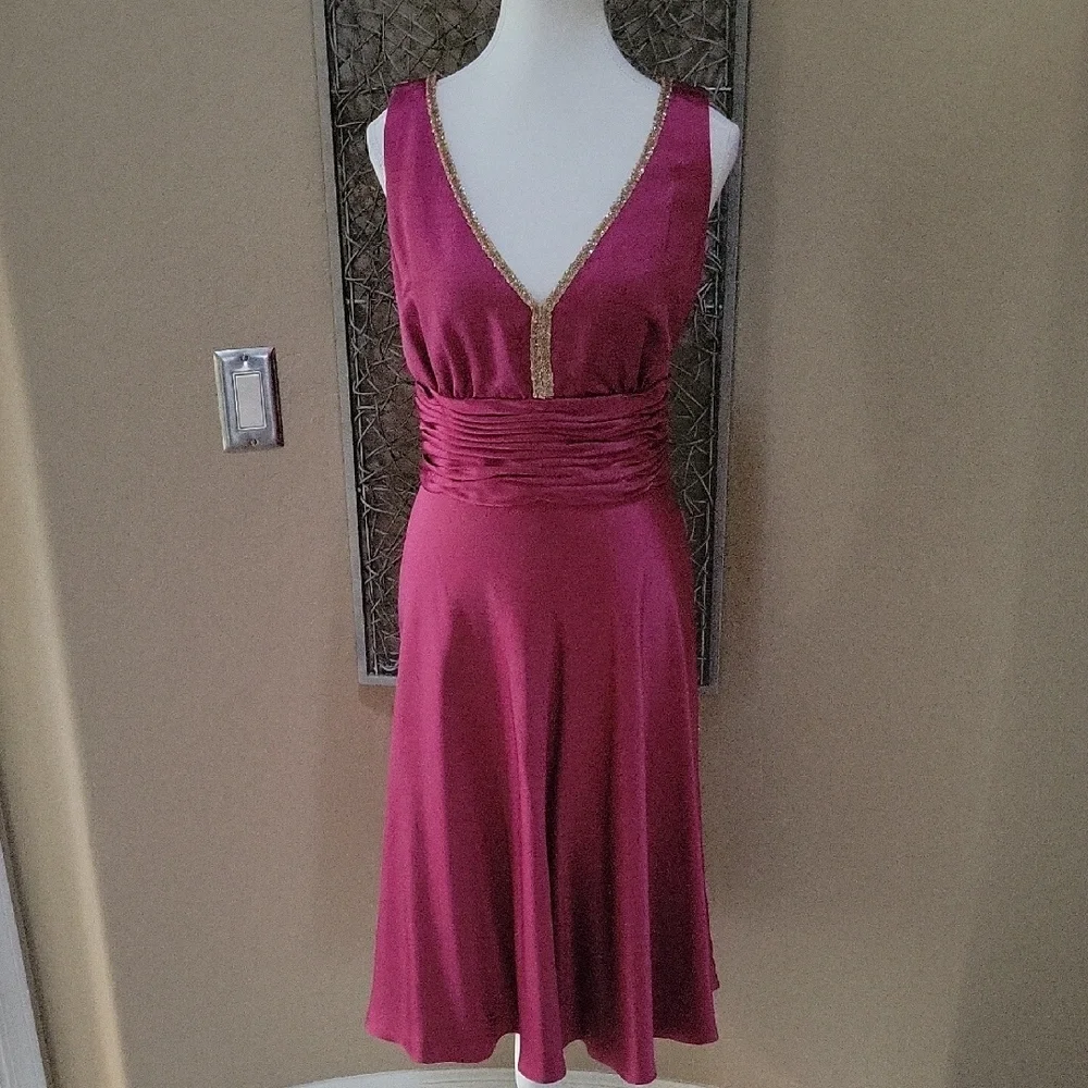 NWOT Donna Morgan Burgundy Midi Dress With Crystal Beads And Seqiuin Details - Picture 1 of 6